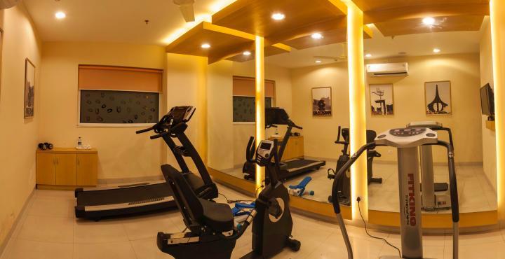 Red Fox Hotel, จัณฑีครห์ ภายนอก รูปภาพ