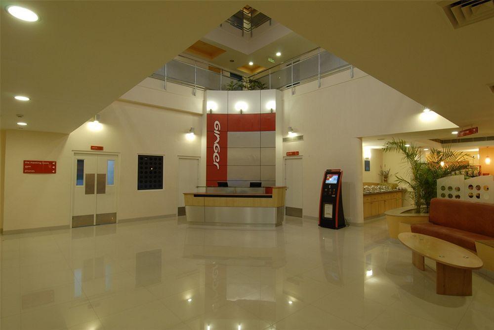 Red Fox Hotel, จัณฑีครห์ ภายนอก รูปภาพ